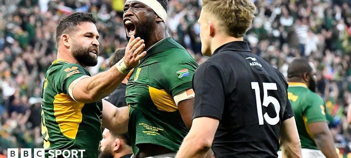 South Africa hold off All Blacks fightback to level series