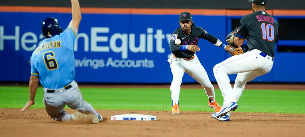 Brewers’ comeback falls short in bizarre 3-2 loss to Mets