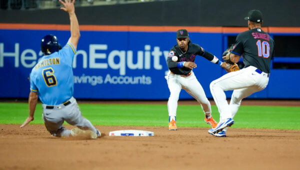 Brewers’ comeback falls short in bizarre 3-2 loss to Mets