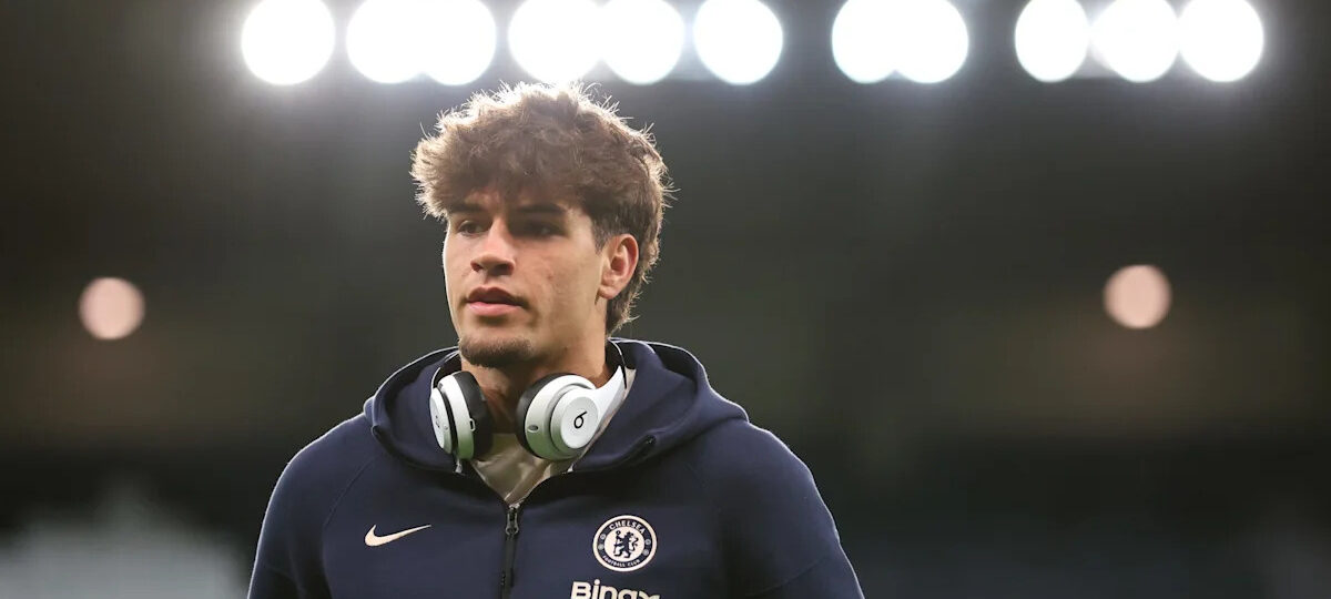 Chelsea and Napoli in striker talks with Blues demanding £25m for young target man