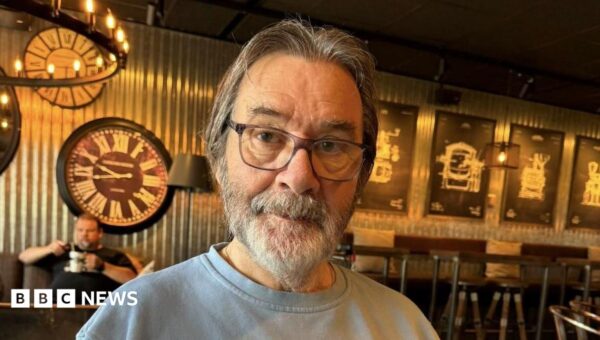 Dementia patient’s deportation from Sweden delayed