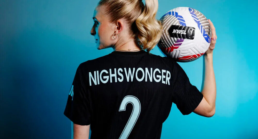 Arsenal agree £150k deal for Nighswonger