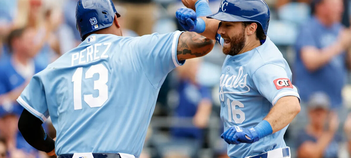 Loftin and Rave HRs, Isbel's 3 RBIs help Royals win 8th straight game, 11-7 over Tigers