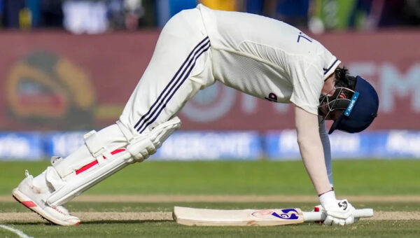IND vs SL 1st Test: KL Rahul retires hurt on 77 after suffering severe cramps in Galle