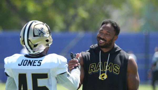 49ers deal RB to Saints in surprise trade for veteran LB