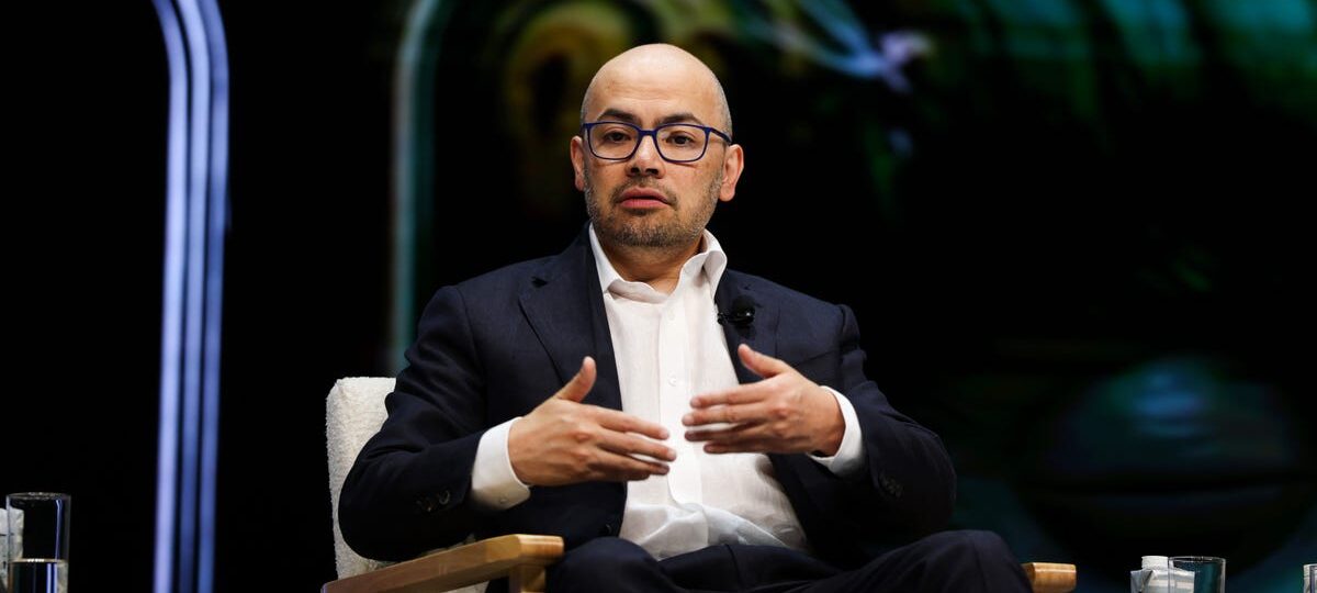 Google shakes up AI leadership. Demis Hassabis steps down as CEO of DeepMind, and Jeff Dean leaves.