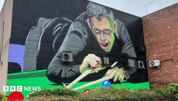Artist defends ‘unfinished’ O’Sullivan mural