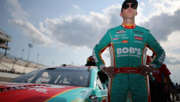 Richmond Raceway honors Denny Hamlin and family with touching tribute