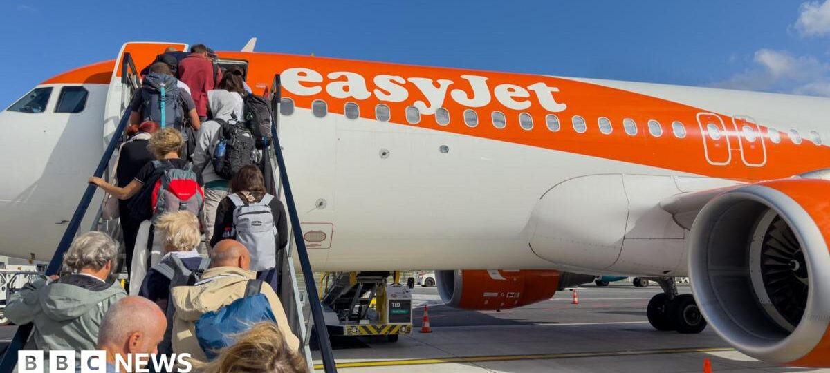 EasyJet agrees to £5.7bn takeover by US firm