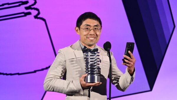 YouTube star Cliff Tan apologizes to angry fans after promoting AI for interior design