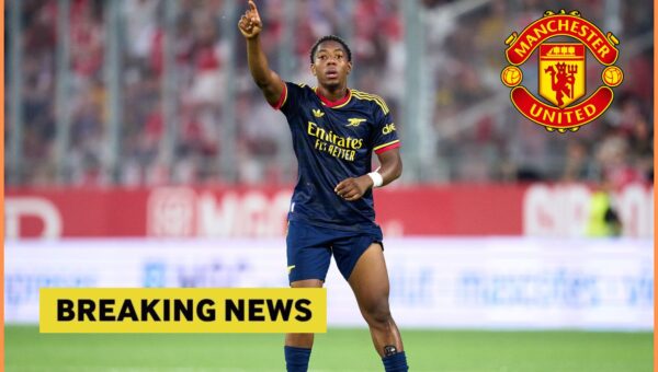 Manchester United given update amid surprise interest in signing Arsenal star