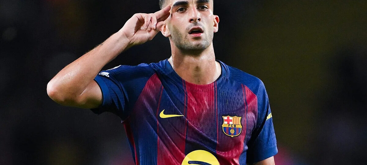 Barcelona star called Flick to inform he wants PSG move as talks over €50m deal underway