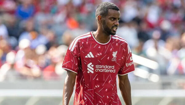 Will Isak be key in replacing Salah’s output?