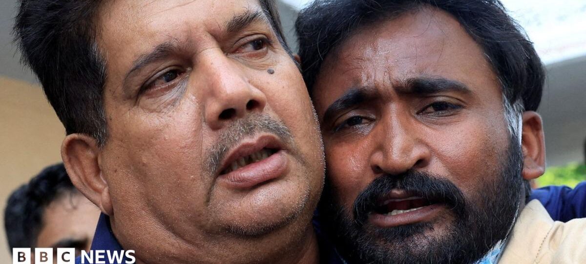 Door was locked at Pakistan hospital where fire killed 14 babies, witnesses say
