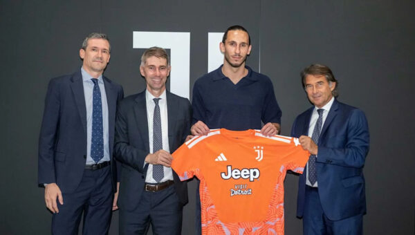 Kamil Grabara is Bianconero!
