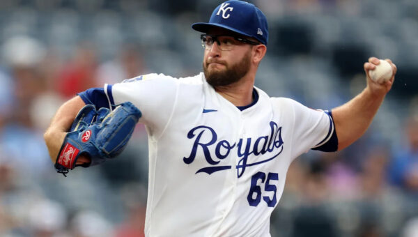 Royals 2, Twins 1: Noah’s Arc