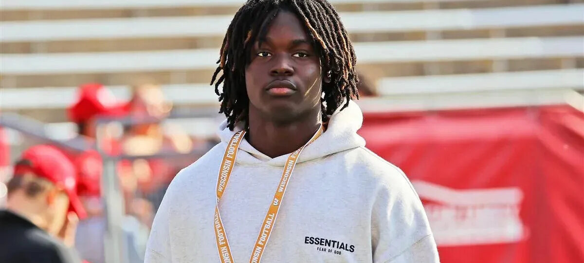 Ole Miss football freshman Carmelow Reed arrested on 2 charges