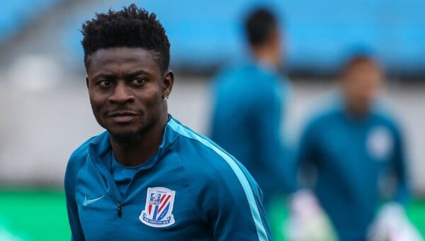 Super Eagles: ‘Nigeria needs more strikers’ – Obafemi Martins speaks on Osimhen’s attitude