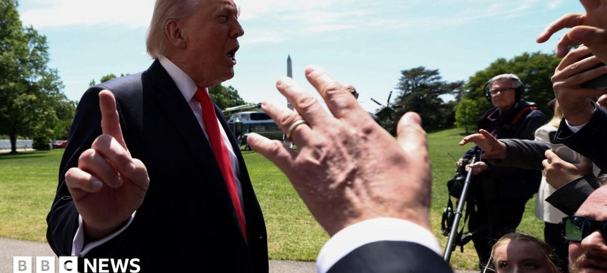 'Quiet, quiet, quiet!' - What triggers Trump to shut down reporters?