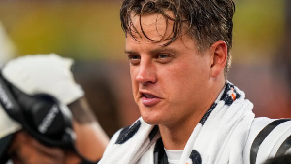 Joe Burrow comments on Jayden Daniels, LSU jersey drama
