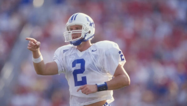 Ranking Kentucky football’s top 5 quarterbacks of all time