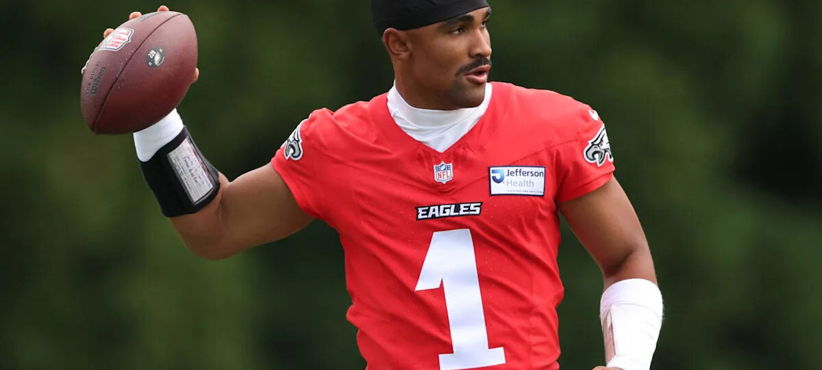 Eagles reporter raises concern over QB Jalen Hurts’ turnover stat ahead of 2026 NFL season