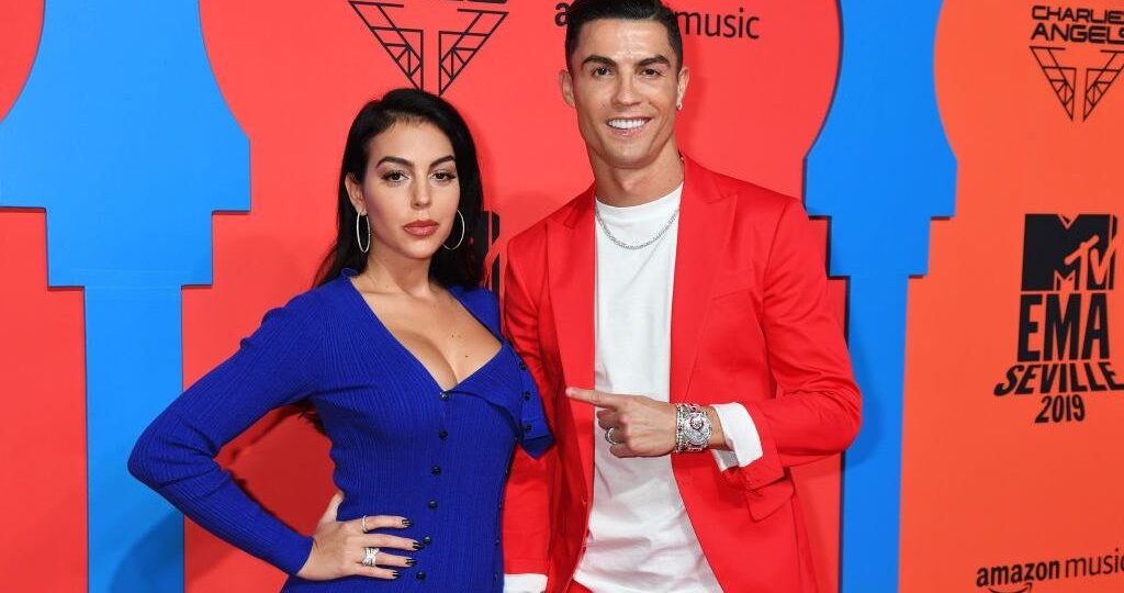 Cristiano Ronaldo Waited 9 Years to Propose to Georgina Rodríguez. A Couples Therapist on Why That “Click” Almost Never Comes