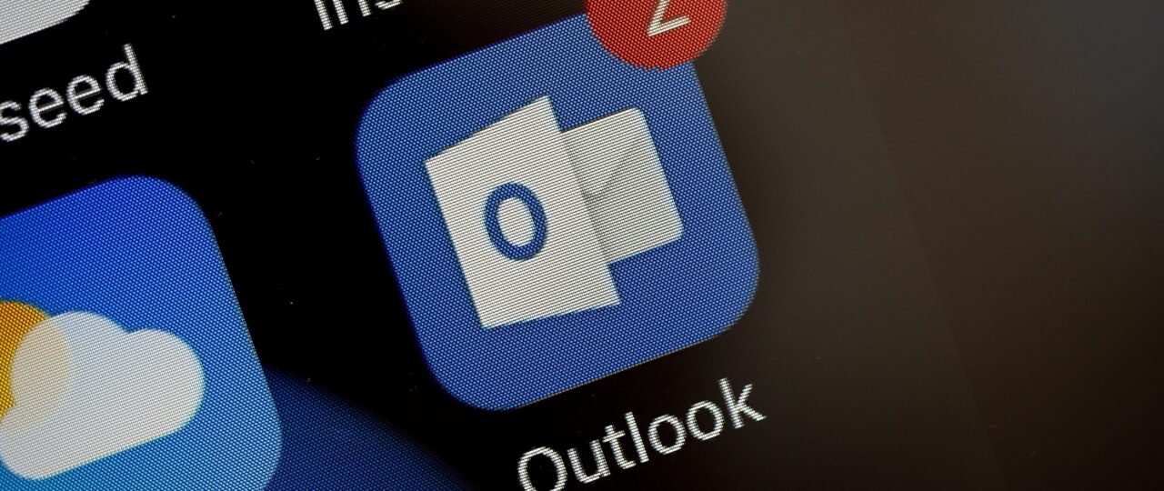 Microsoft tests fix for latest hours-long Outlook outage