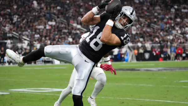 Ballers & Busters: Risers and fallers in Raiders preseason opener
