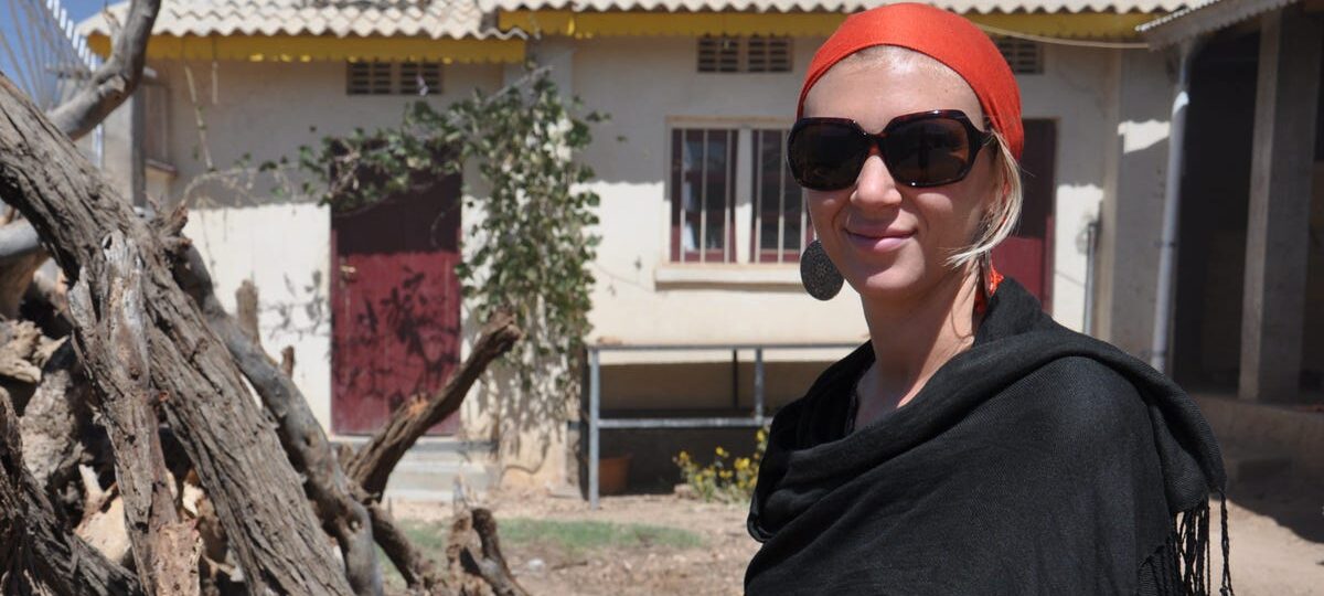 Pirates held her hostage for 93 days. She says surviving taught her what really matters when life falls apart.
