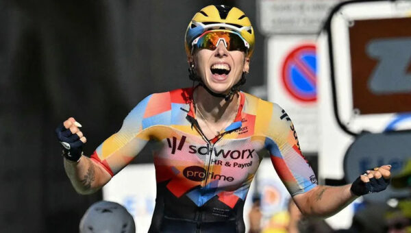 Wiebes sprints to Tour de France Femmes stage one win