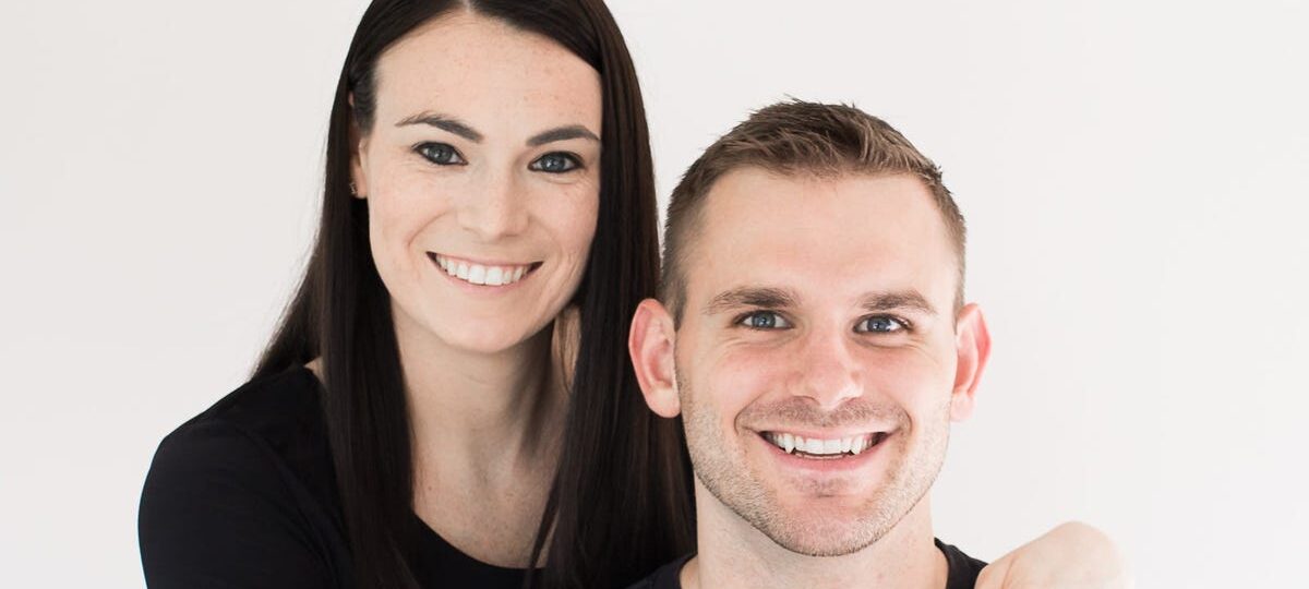 High-school sweethearts started a blog while carrying $40,000 in student debt. By 30, their net worth topped $1 million.