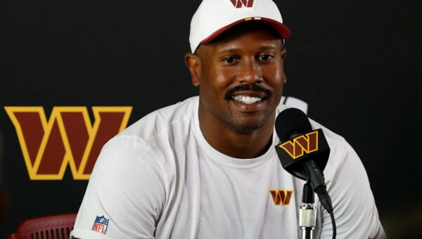 Von Miller announces he's joining Cowboys. What he said