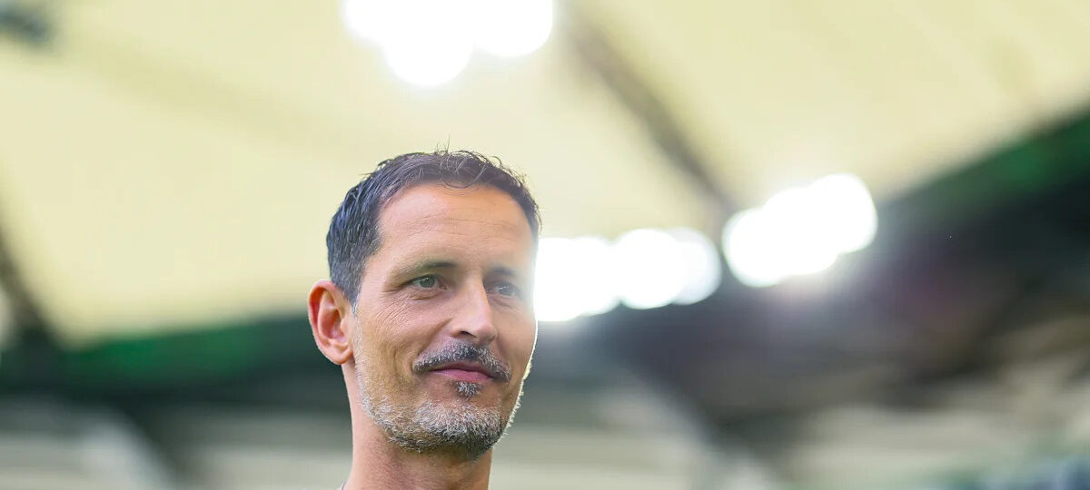First title of his career: Toppmöller celebrates DFB-Pokal win