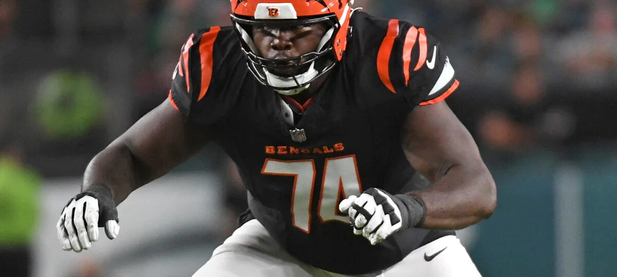 Bengals call a big audible on key depth roster battle