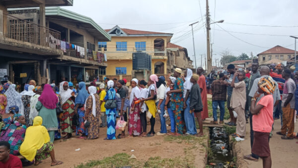 Osun Decides: ‘Count again or no vote’ – Agents protest ballot paper shortage [VIDEO]