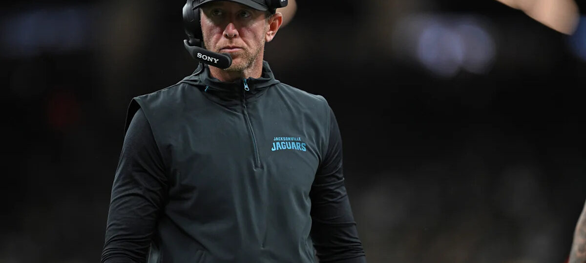 Jaguars planning to play starters in preseason game against Panthers