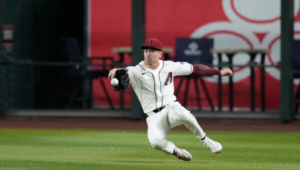 Ryan Waldschmidt hits game-winning 2-run HR with 2 outs in 9th to send D-backs past Cubs 5-4