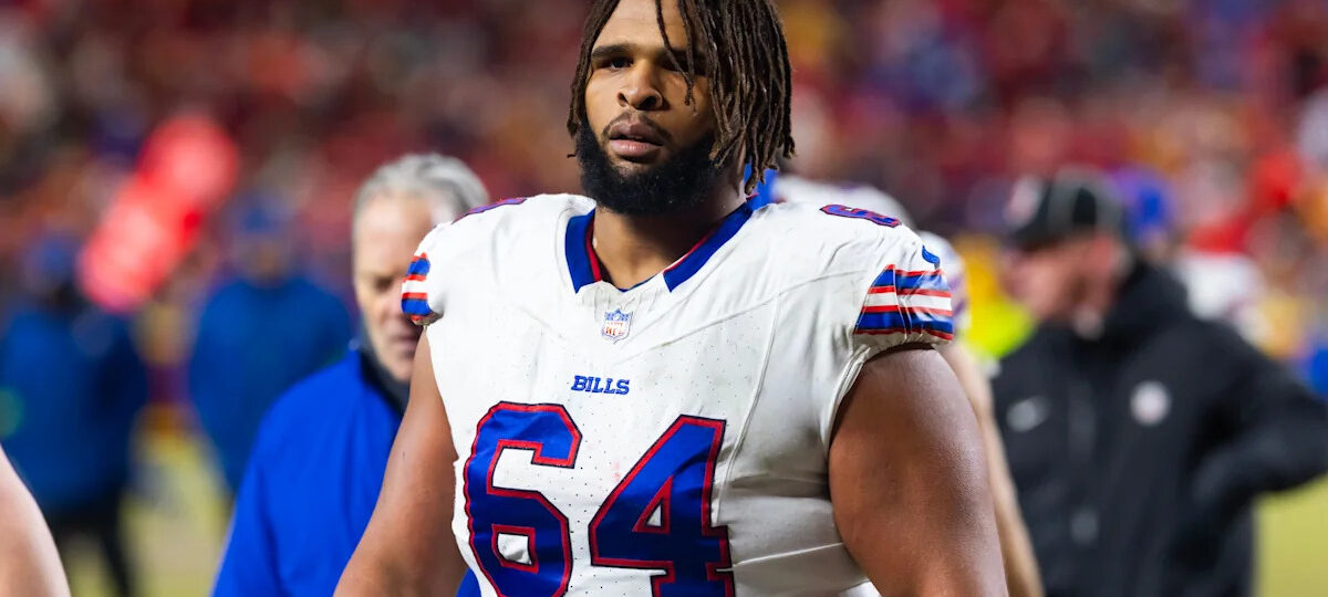 Former Gators OL O'Cyrus Torrence lands massive extension from Bills