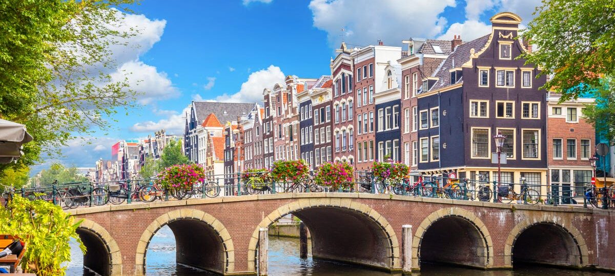 I'm an American who spent 6 months living in Europe. Here are 5 lifestyle changes I'll be taking back with me to the US.