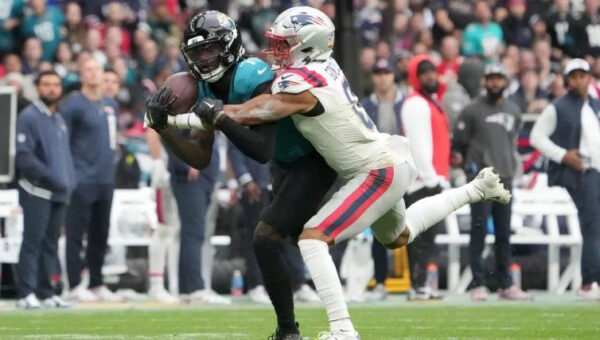Mike Vrabel Gives Christian Gonzalez Health Update for Patriots Week 1 Game