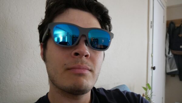 Is the best way to watch a movie on a pair of sunglasses?