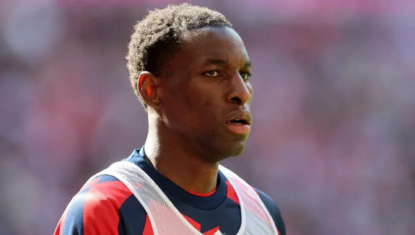 Napoli open talks with Chelsea over a deal for out-of-favour striker Nicolas Jackson