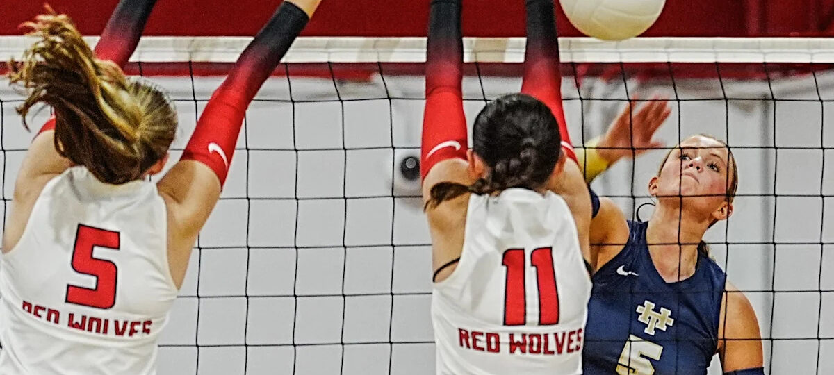Holy Trinity volleyball defeats Edgewood behind balanced attack