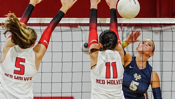 Holy Trinity volleyball defeats Edgewood behind balanced attack