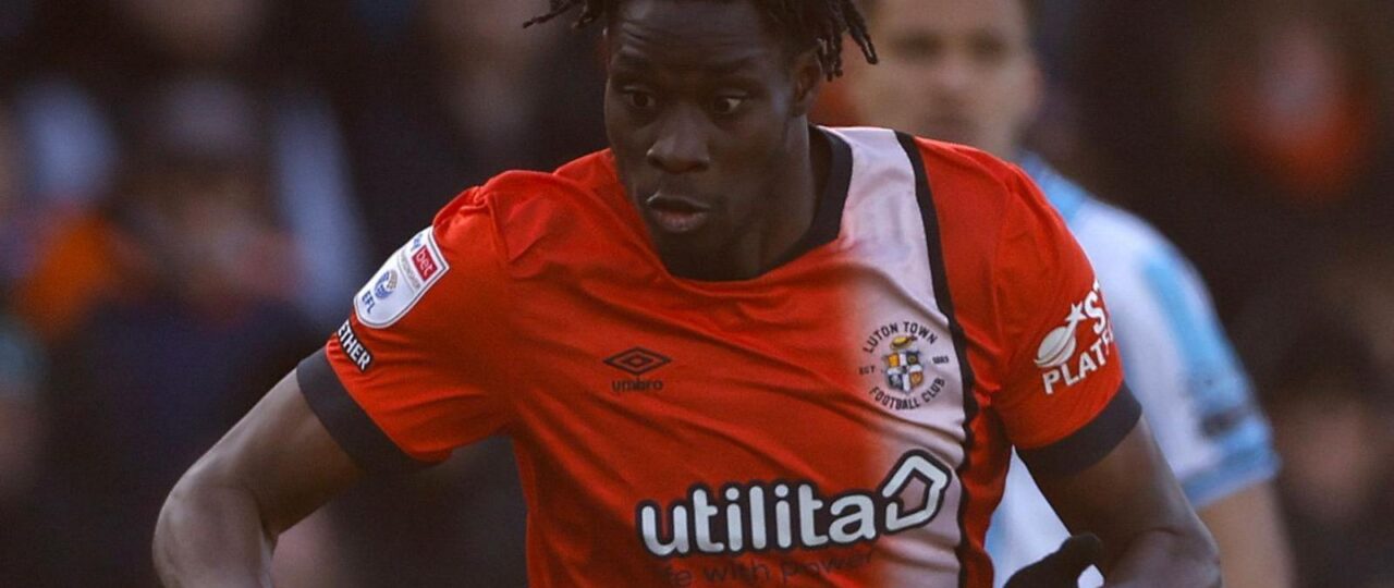 Transfer: Adebayo signs for Bristol City
