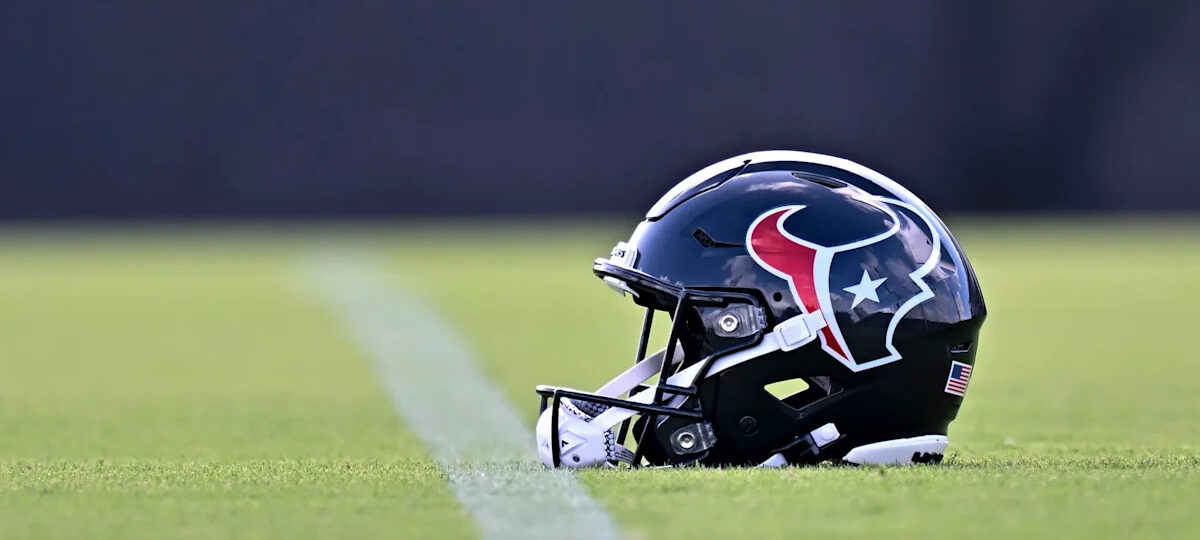 Texans cut K Chris Freeman