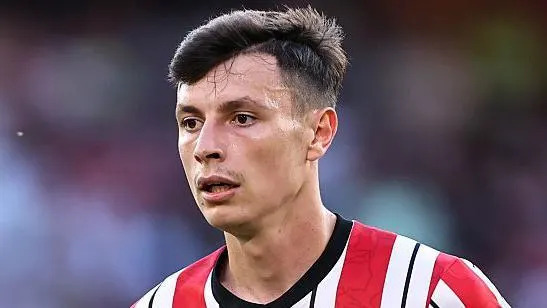 Burnley sign Feyenoord defender Ahmedhodzic