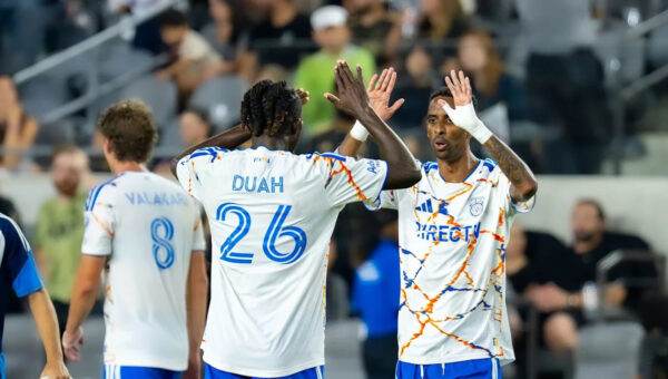 TST Images: San Diego FC defeat Los Angeles FC, 1-0, at BMO Stadium