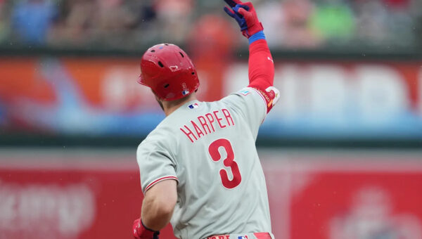 Phillies news: Bryan de la Cruz, Luis Arraez, Kevin Gausman